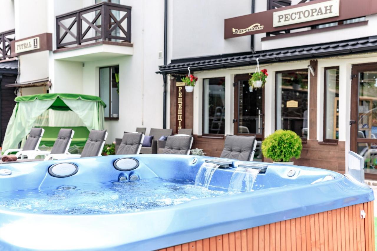Hotel Adrenalin Dragobrat Luaran gambar