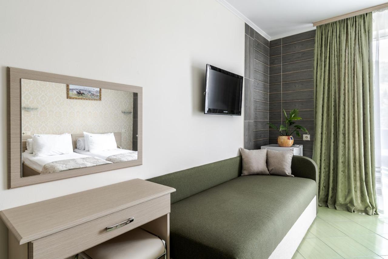 Hotel Adrenalin Dragobrat Luaran gambar